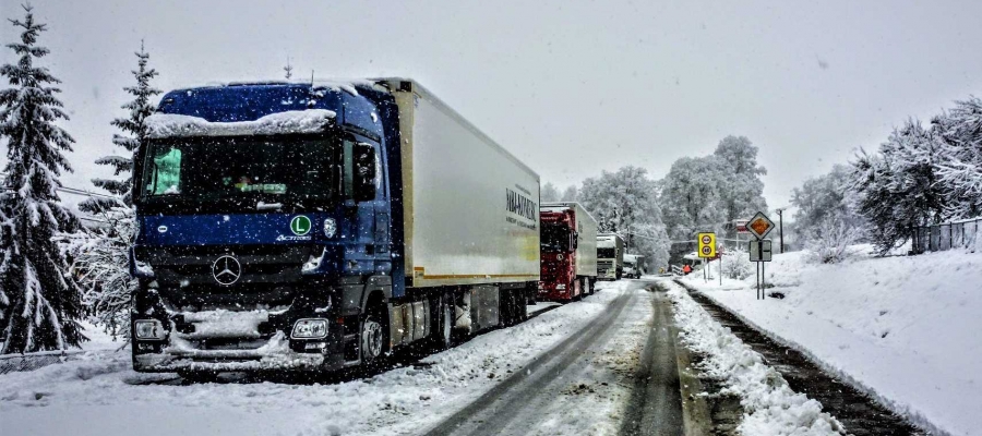 ZAUSTAVLJEN TRANSPORT ROBE: POSTOJI LI OSIGURANJE OD SNIJEGA?